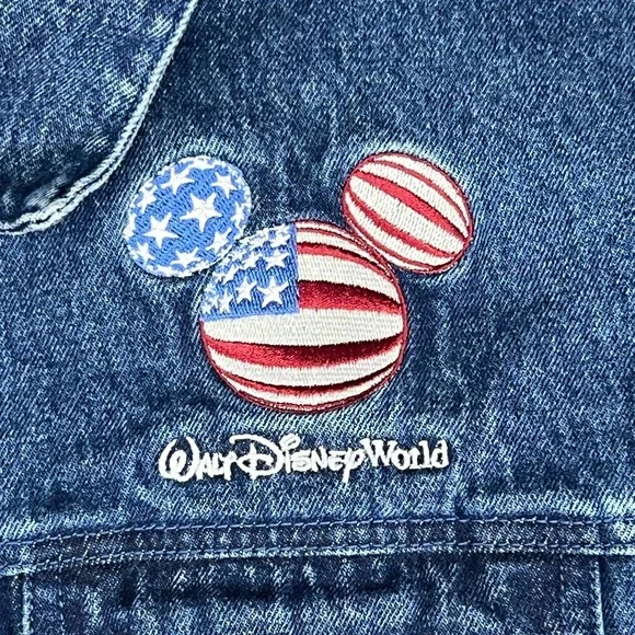 Vintage Walt Disney World Denim Jacket Mickey Mouse USA Flag Embroidered Adult M